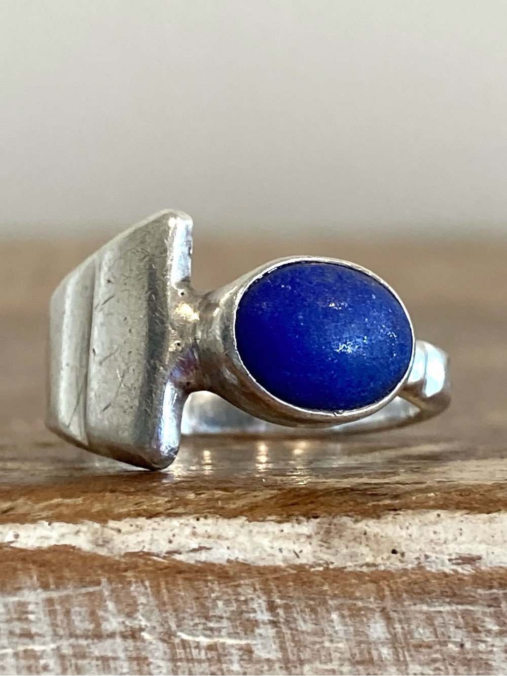 Silver Tone Ring with Oval Blue Stone Sz 6.5
